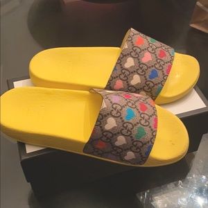 Children gucci slides